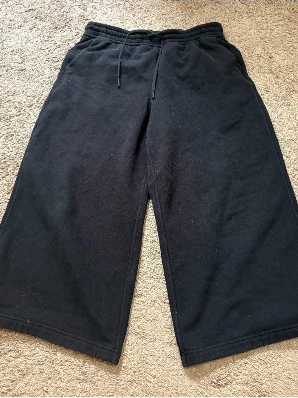 lululemon athletica Black Cropped Wide-Leg Sweat Pants